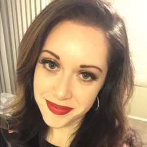 Meet your Posher, Lindsey